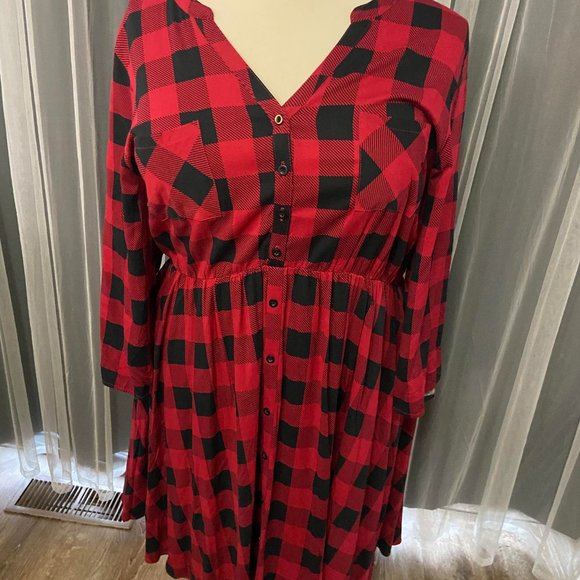 Torrid Red and Black plaid challis shirt dress SIZE 4 - Picture 4 of 6